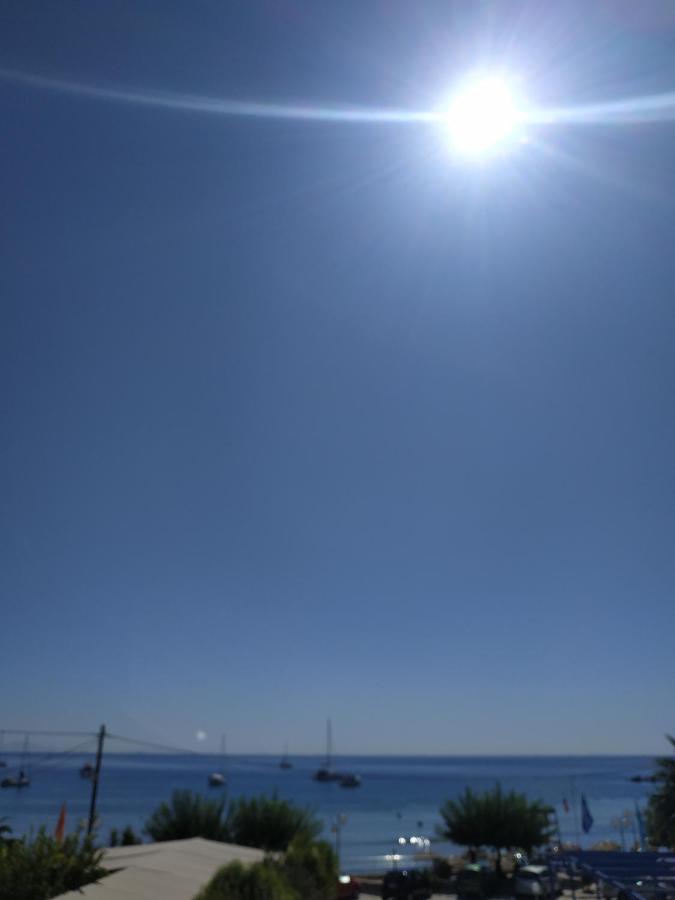 Παραθαλασσιο Στουντιο Μιχαλιας Sea View Studio Michalias Νουμερο 8 Agia Marina  Buitenkant foto